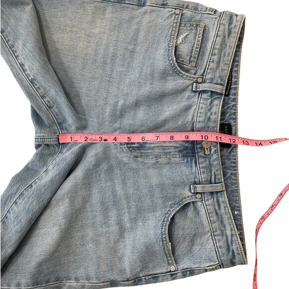 Talbots Everyday Relaxed Jean Cuffed Selene Wash Size 10 Petite Classic Casual - Picture 9 of 14